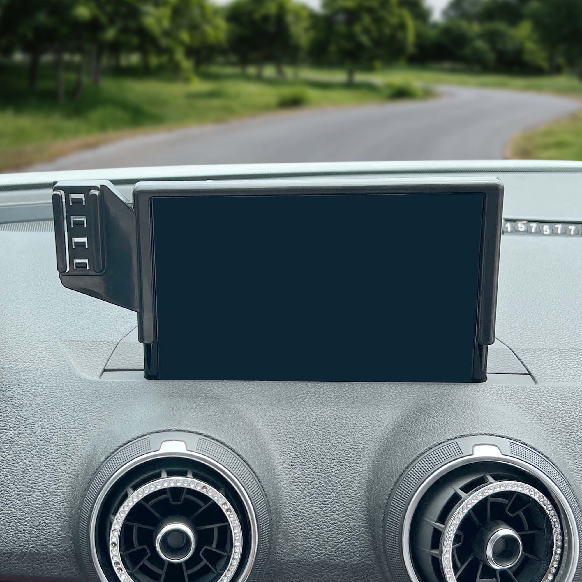 2018-2023 Audi Q2L Dedicated Mount