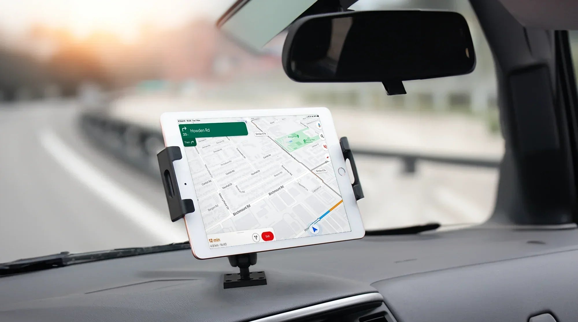 Why Most Car Mounts Fail with the Samsung Galaxy Z Fold?