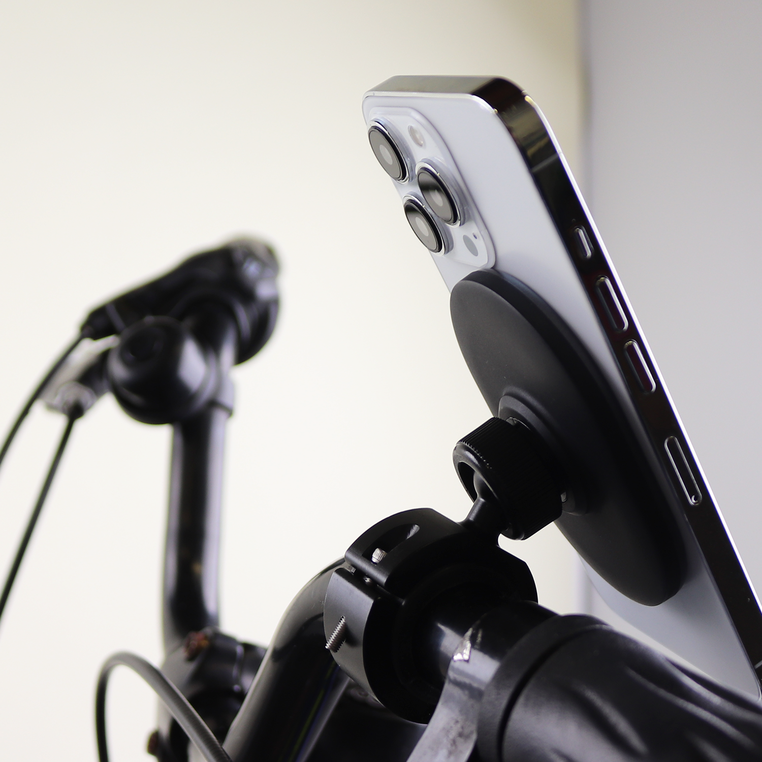 HandleBarBikeMount-B3